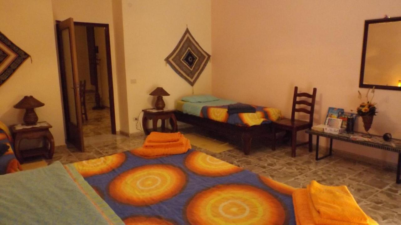 Bed And Breakfast Baobab Piazza Armerina Rum bild